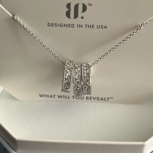 RBP7057 A Moment's Gaze